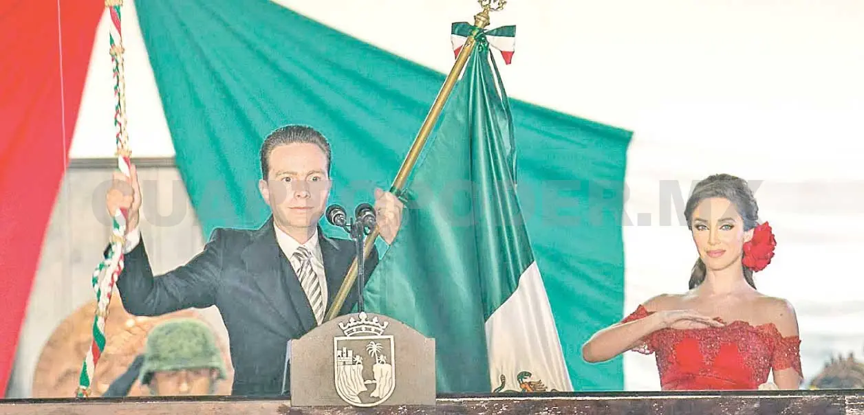 Gobernador Manuel Velasco da Grito de Independencia