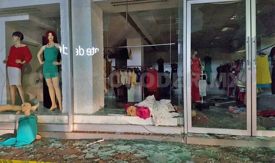 Saquean negocios la noche del Grito