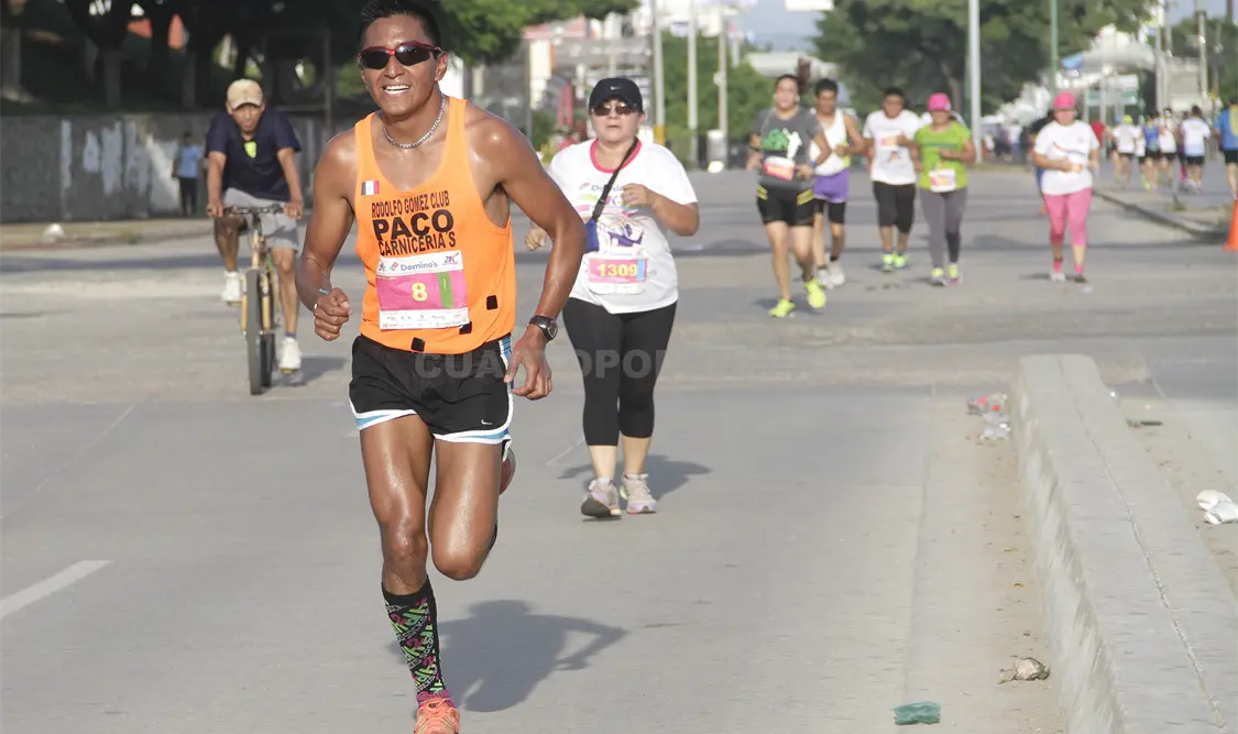 Este domingo a las 7:00 de la mañana se llevó cabo en Tuxtla Gutiérrez la cuarta edición del Medio Maratón 2016. Guillermo Ramos / CP