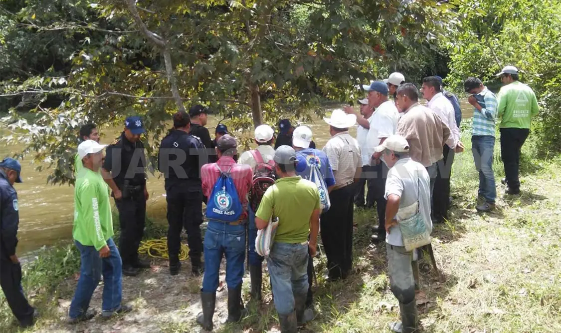 Cuatro miembros de una familia perdieron la vida tras ser arrastrados por un río en el municipio de La Concordia.