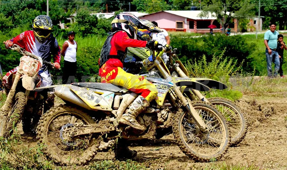 Rugen motores en Bochil 2016