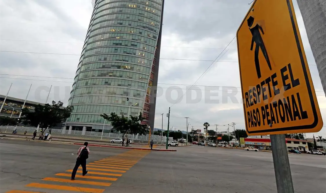 Falta más conciencia de respeto al peatón: Mendoza Castañeda