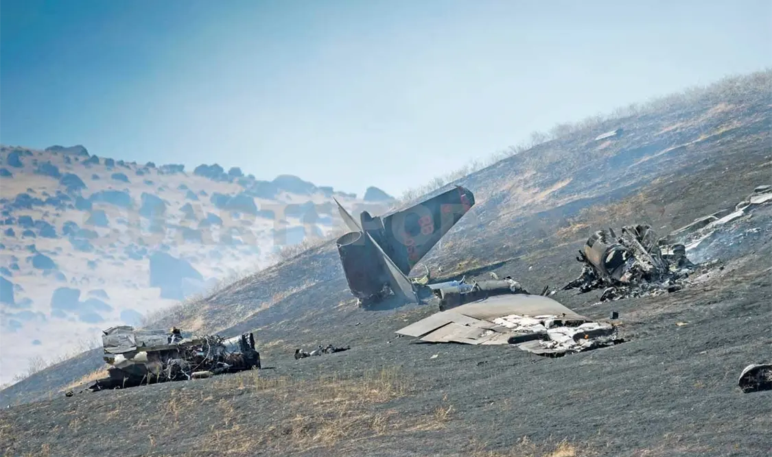 Se estrella avión militar