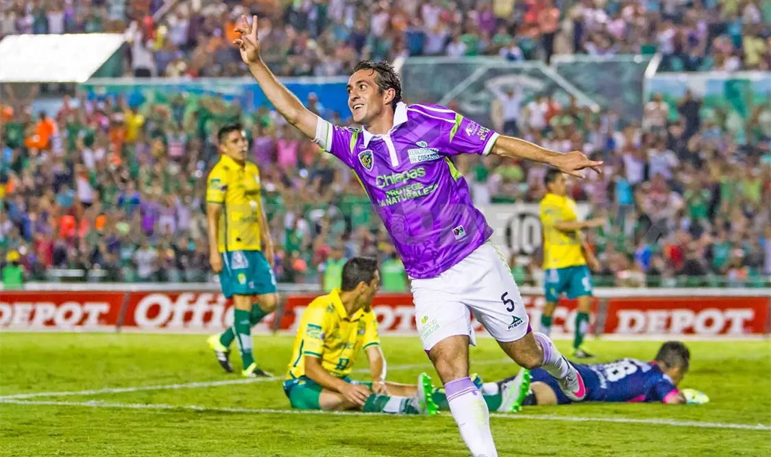 Jaguares y Bueno inician ante León