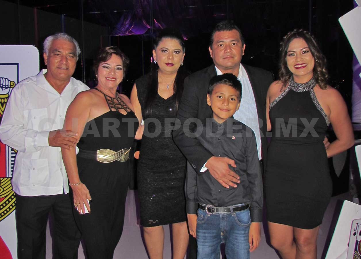 Espectacular festejo para Alejandro