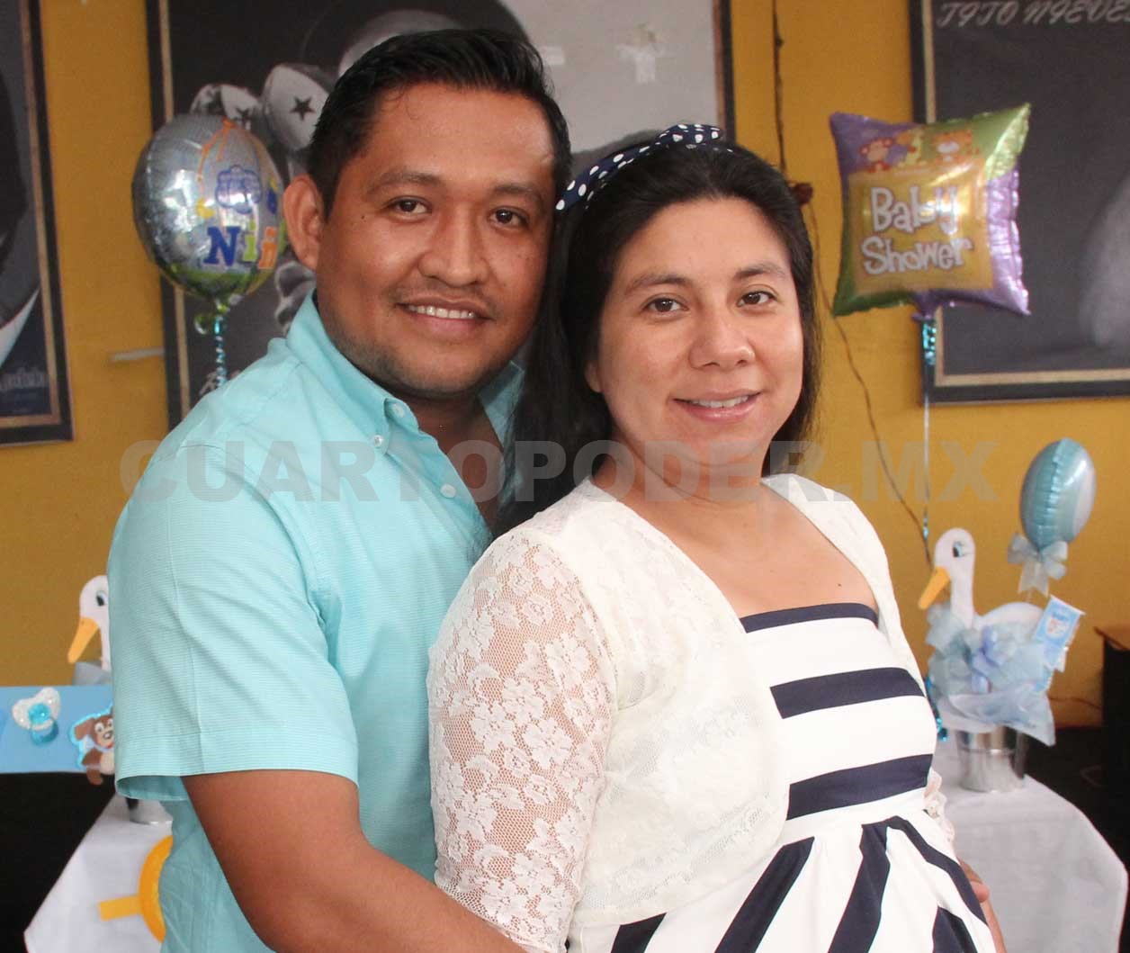 Karina, en espera del pequeño Eliam