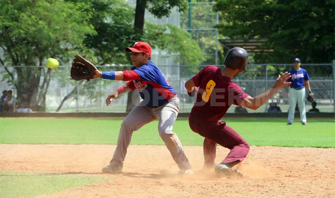 El Morro tiende 10-3 a Pistones y va a la final