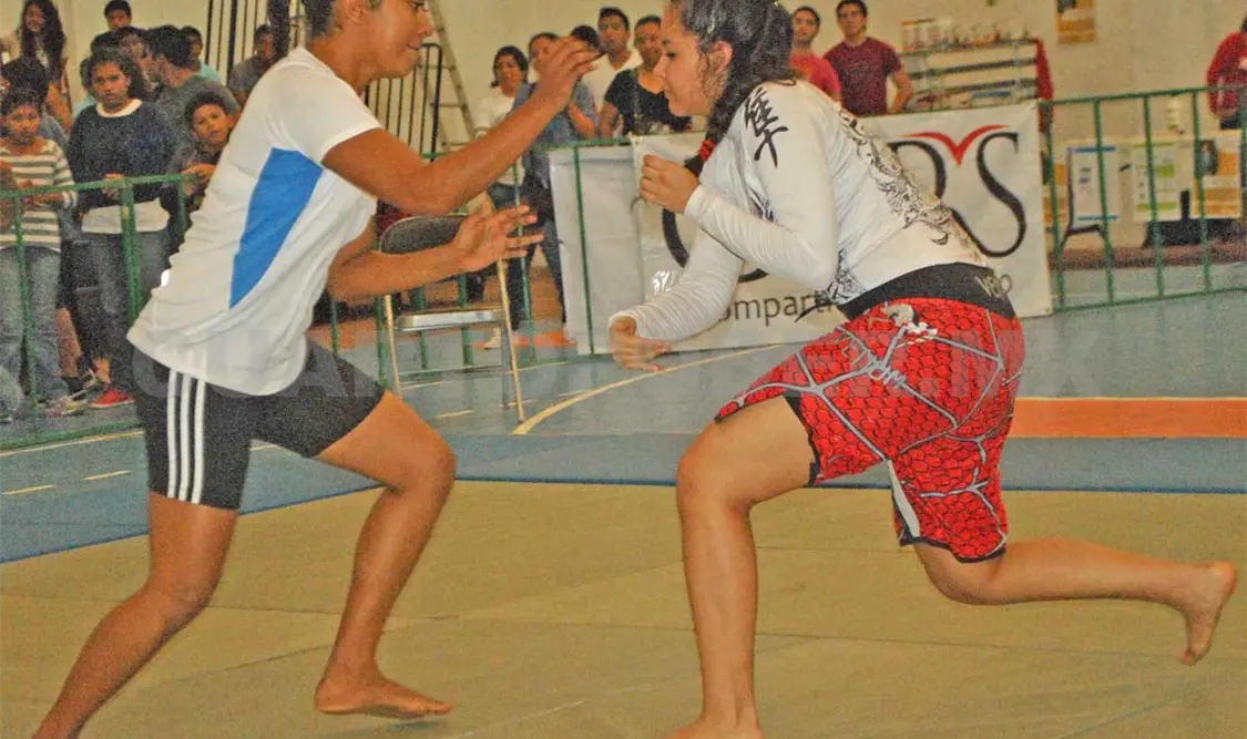 Dan Schonm vs Adán Castillejos