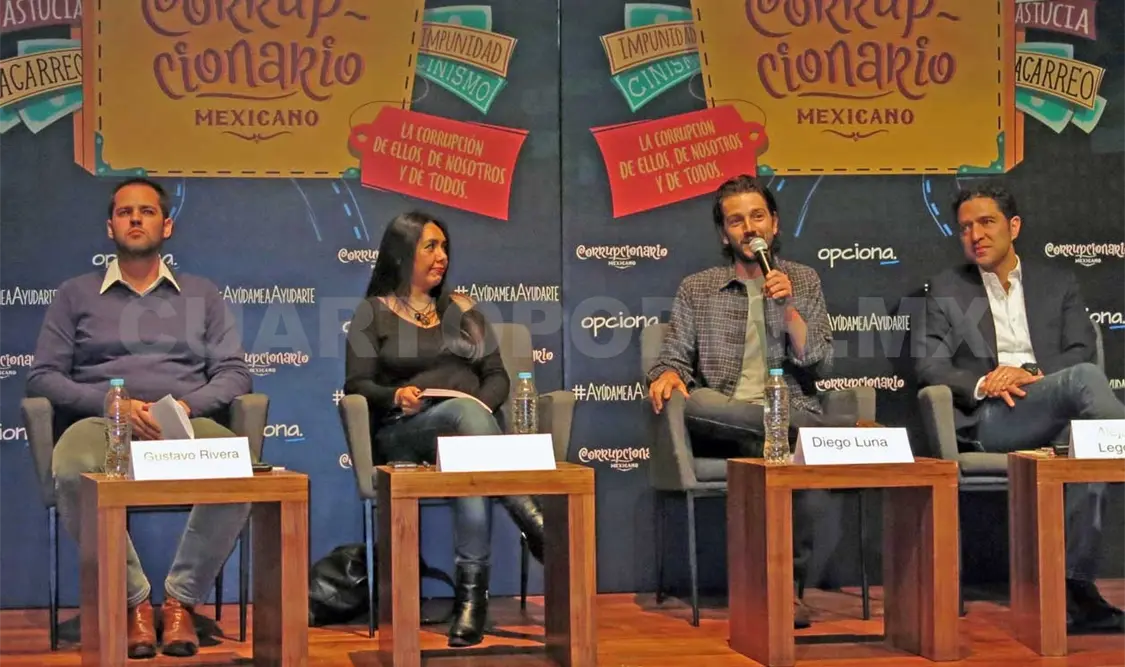 Diego Luna presenta el Corrupcionario