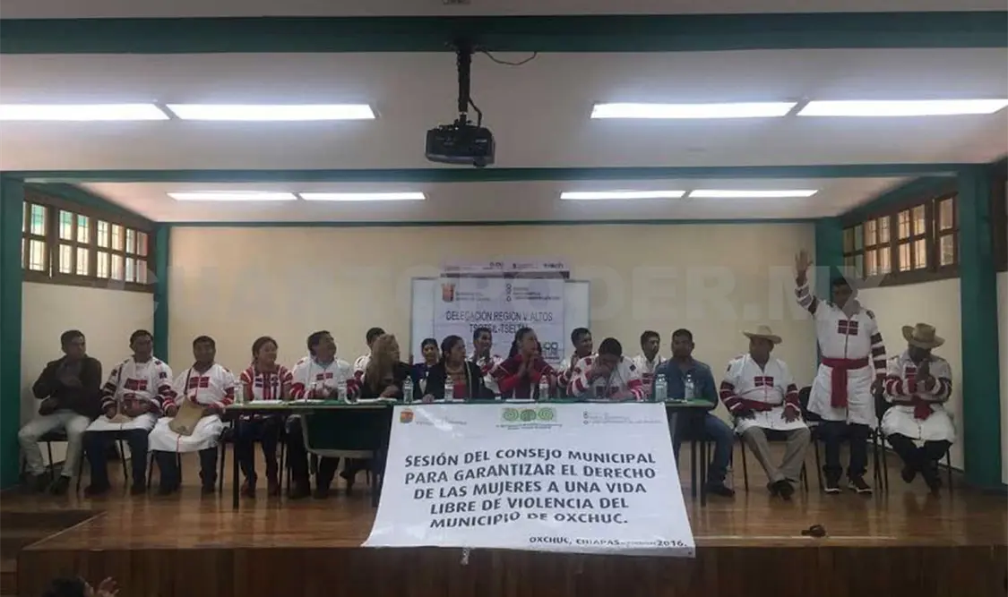 Consejo realiza sesión en contra de la violencia