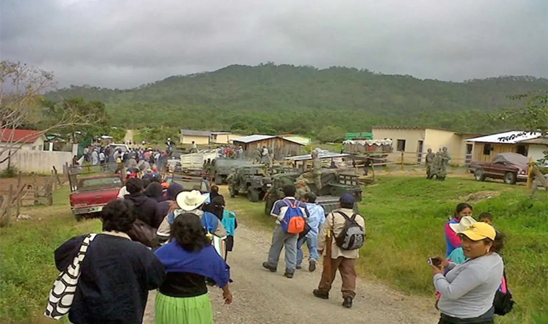 Pobladores retienen a agente en Chimalapas