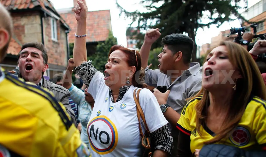 Triunfa el No en plebiscito por la paz en Colombia