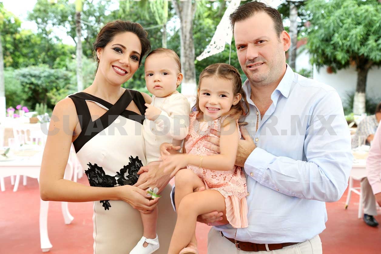 Francisco recibió el bautismo