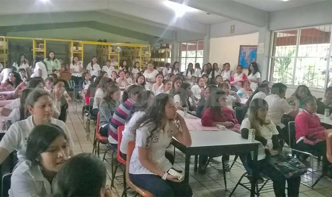 Ofrecen taller para prevenir el acoso