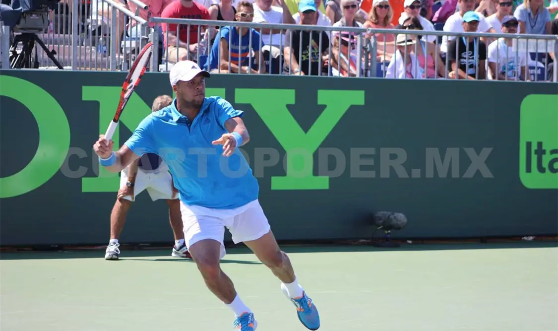 Tenista Jo-Wilfred Tsonga cerca del Top Ten