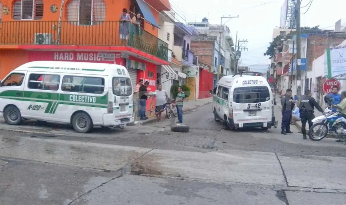 Chocan colectivos y dejan lesionados