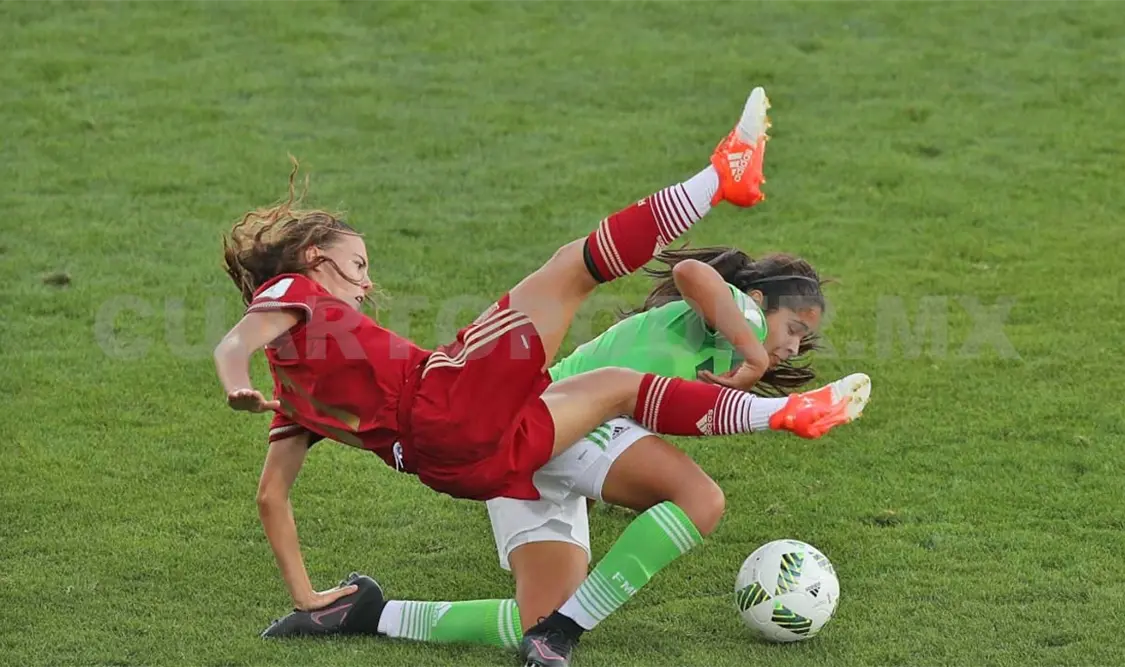 México empata 1-1 con España y termina líder