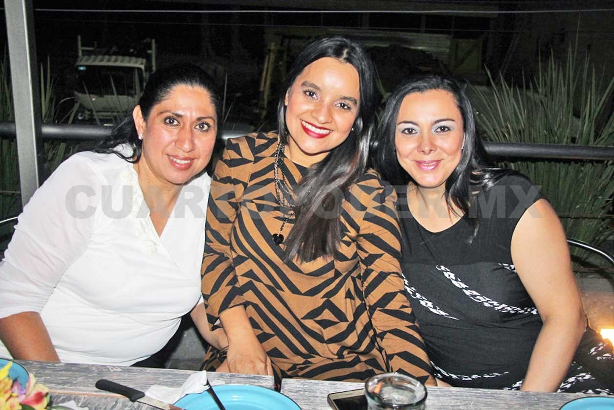 Rita celebró un año más en compañía de sus amigas