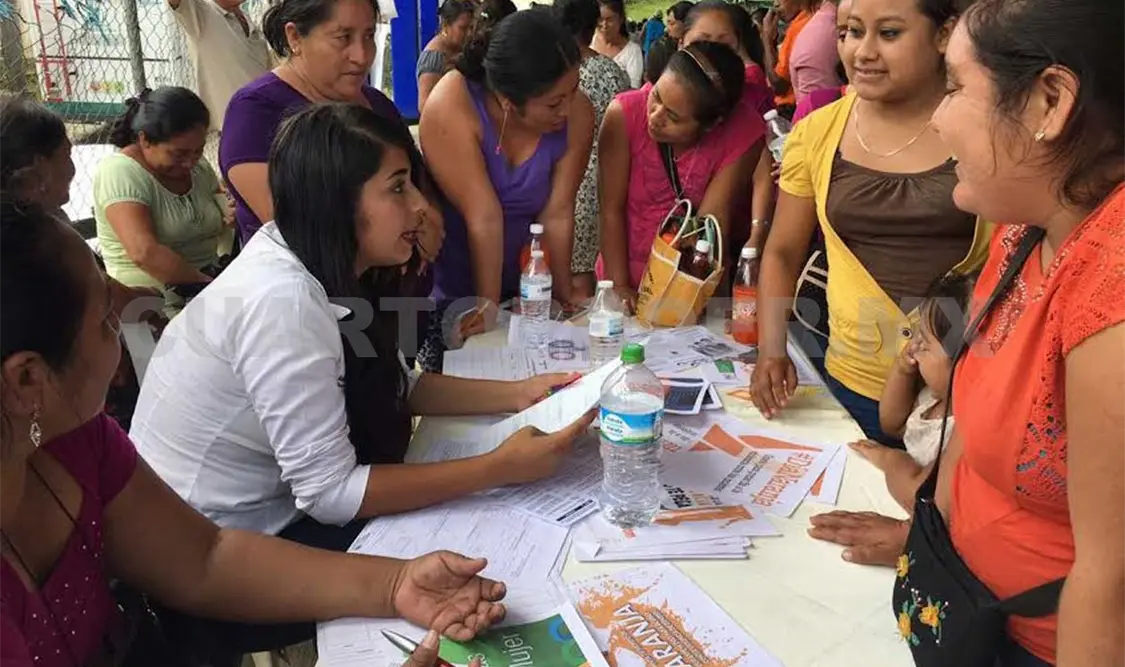 Sedem atiende a mujeres en Tumbalá