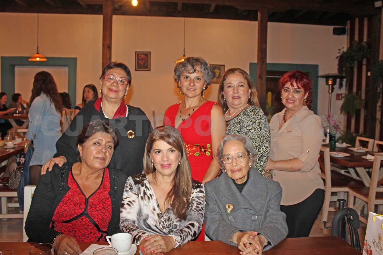 Gabriela rumbo al altar