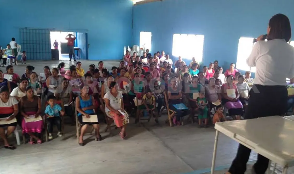 Preregistran a jefas de familia en Villaflores