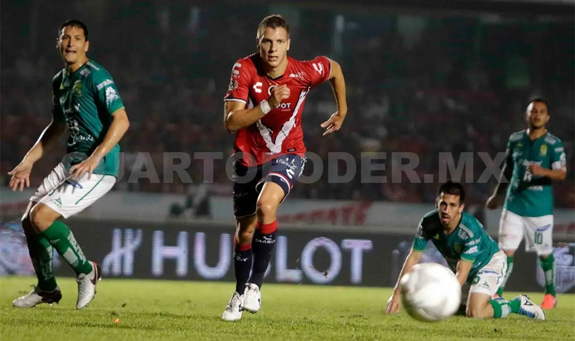 Carlos Reinoso volverá al mando de Veracruz ante León