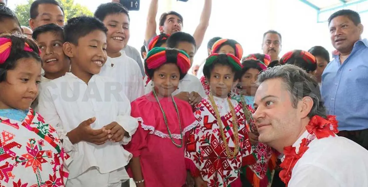 Nuño garantiza apoyos escolares