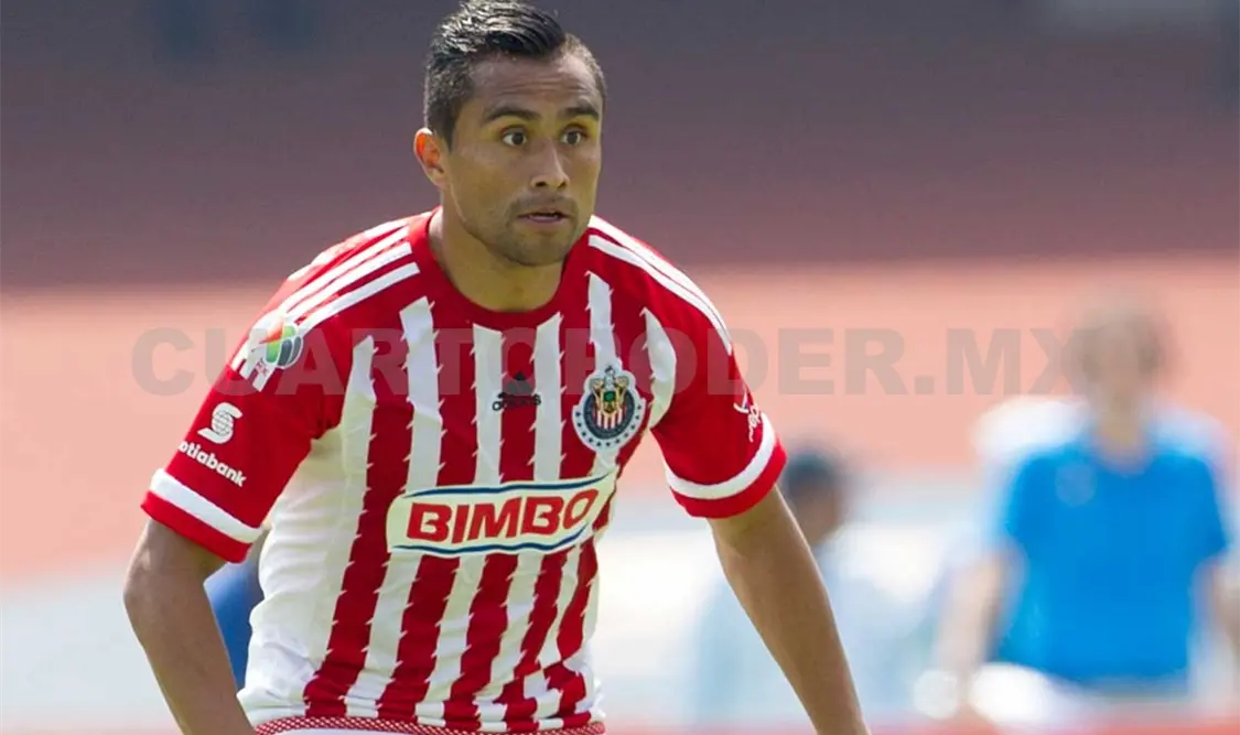 Manchester City buscaría a mediocampista Pineda
