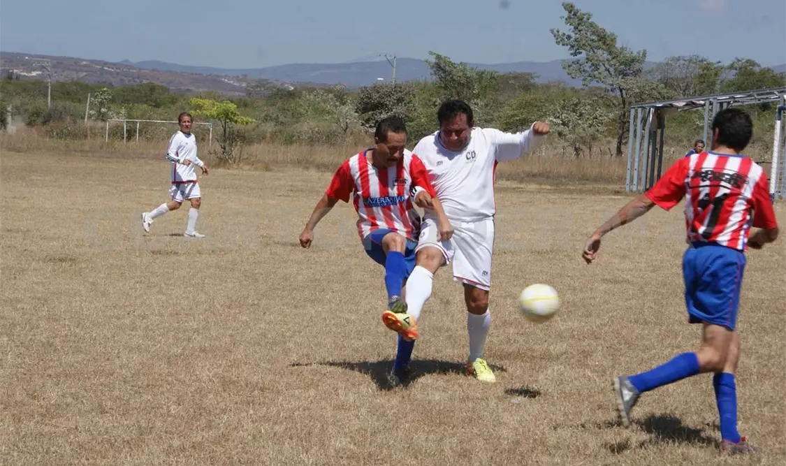 Real Magisterio y Deportycosas van por el título