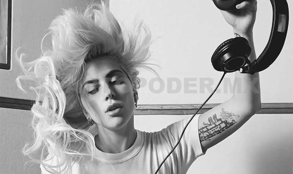 Lady Gaga regresa a sus orígenes