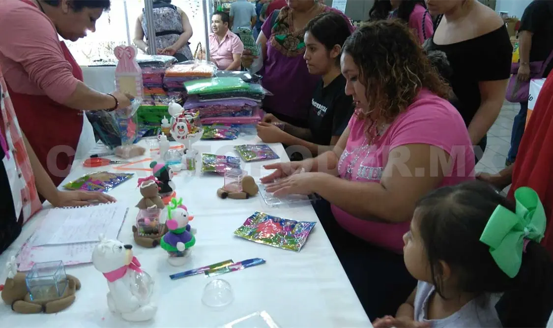 Finaliza la Expo Manualidades 2016