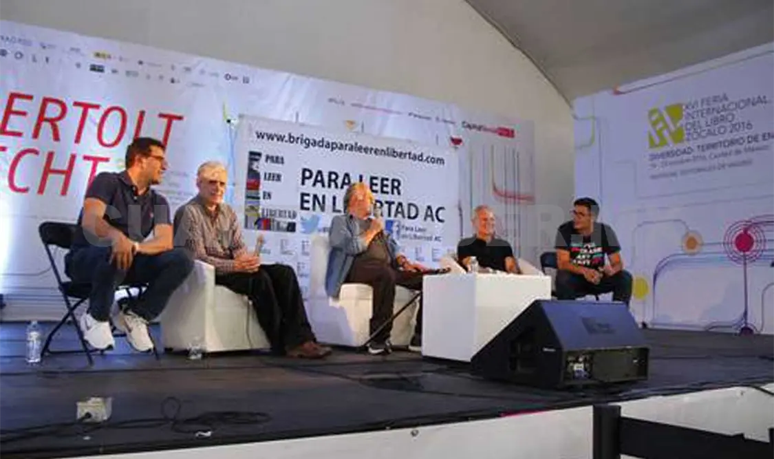 Helguera, “El Fisgón”, Rius, Ángel de la Calle y Alberto Arce, durante la charla. Cortesía