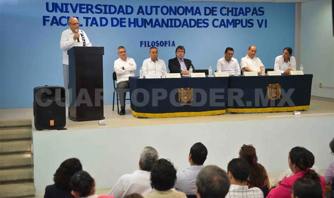 Ponentes comparten experiencias en Congreso de Filosofía