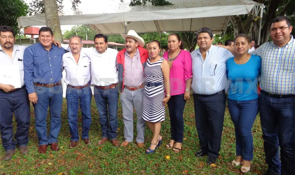 Titular de Inifech se reúne con alcaldes