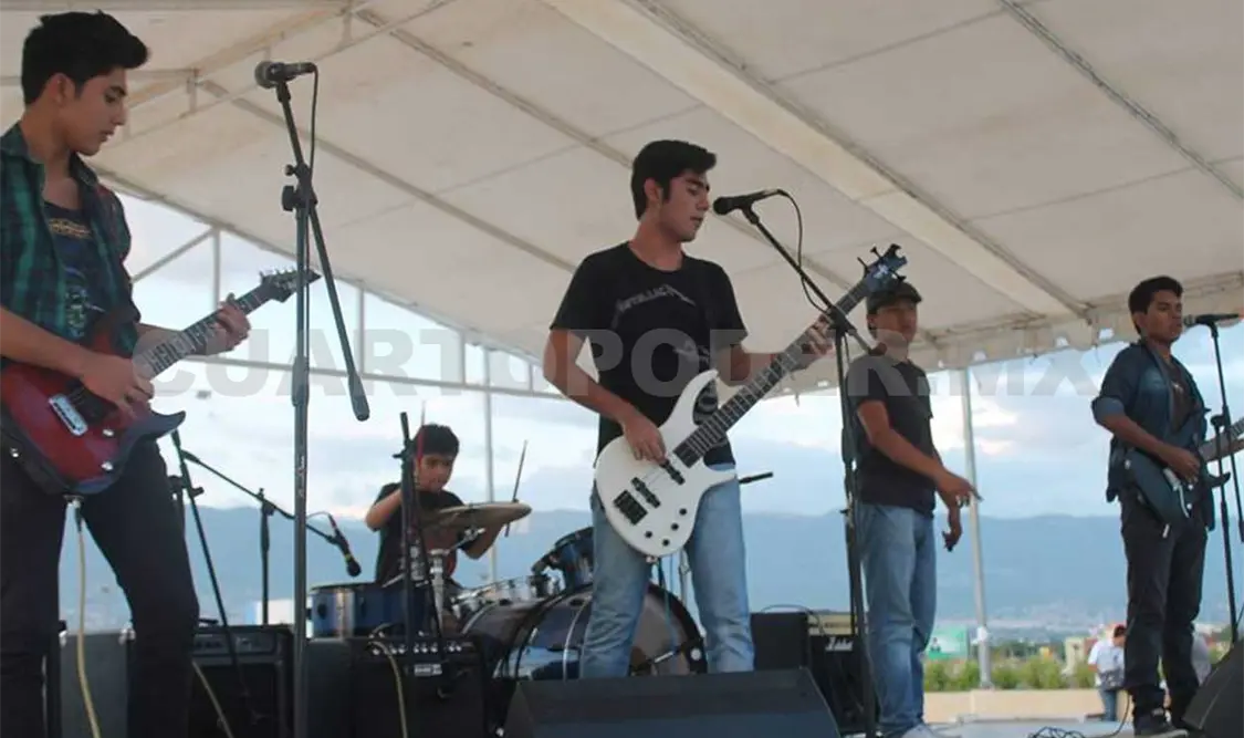 La banda en concierto. Cortesía