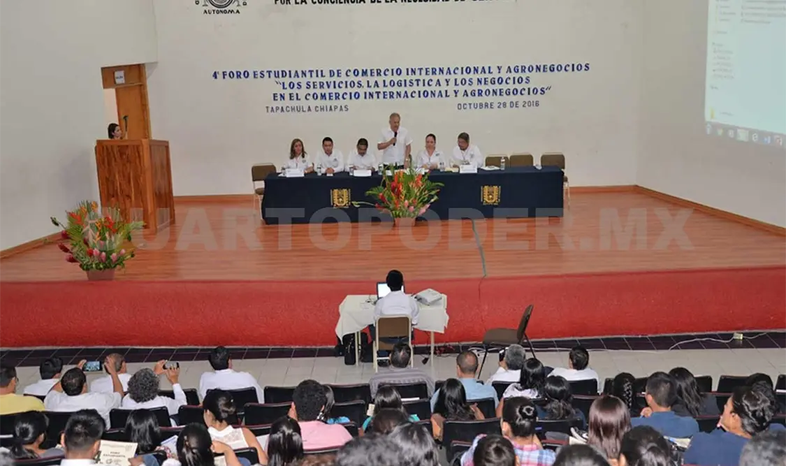 Este foro buscó que los estudiantes y académicos encuentren en la región del Soconusco una dinámica productiva. CP