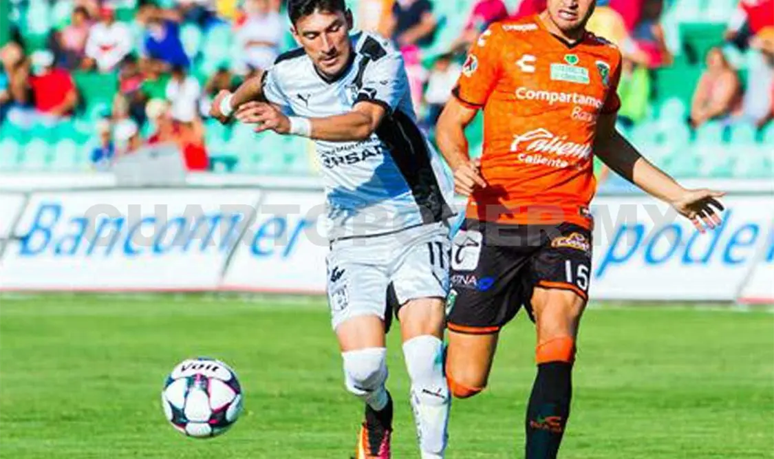 Jaguares de Chiapas sigue con malos resultados y ahora cayó ante Querétaro por 1-2. Cortesía Liga MX