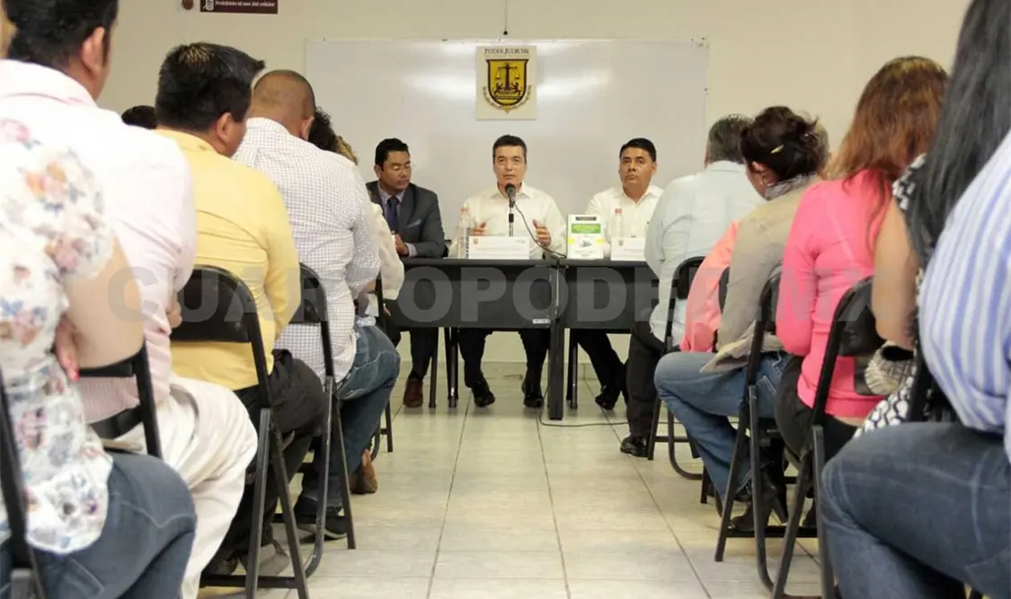 Promueve Rutilio Escandón cultura jurídica en la entidad