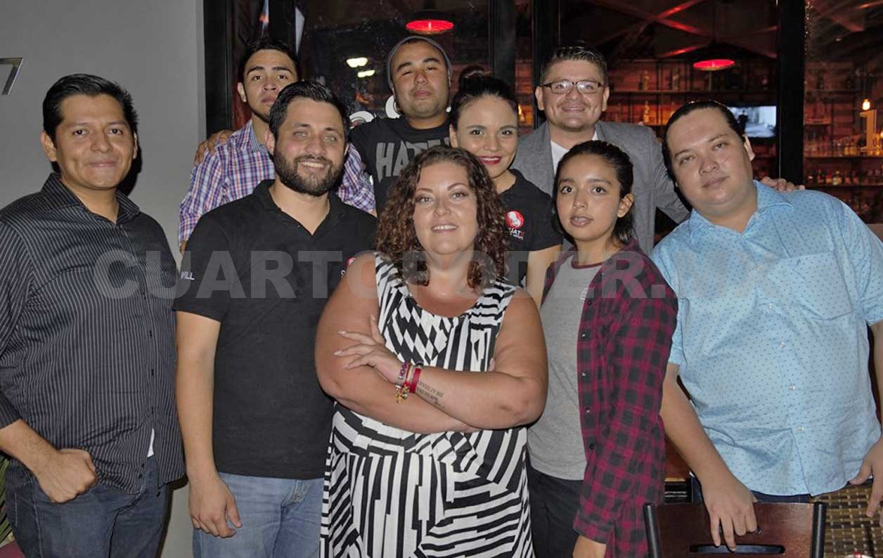 Capitalinos disfrutaron una divertida velada