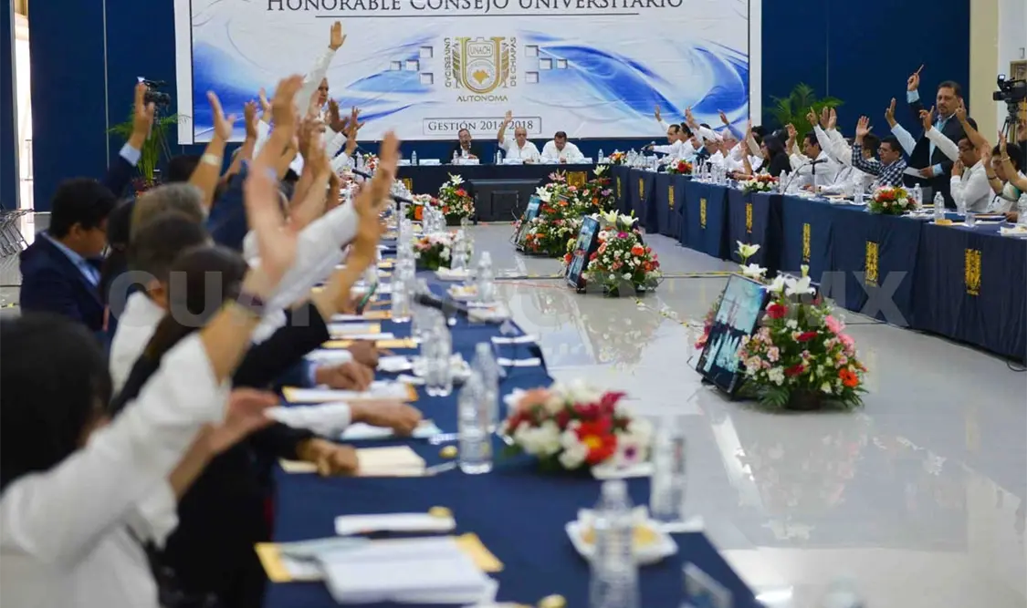 Aprueban cinco nuevas licenciaturas y un posgrado