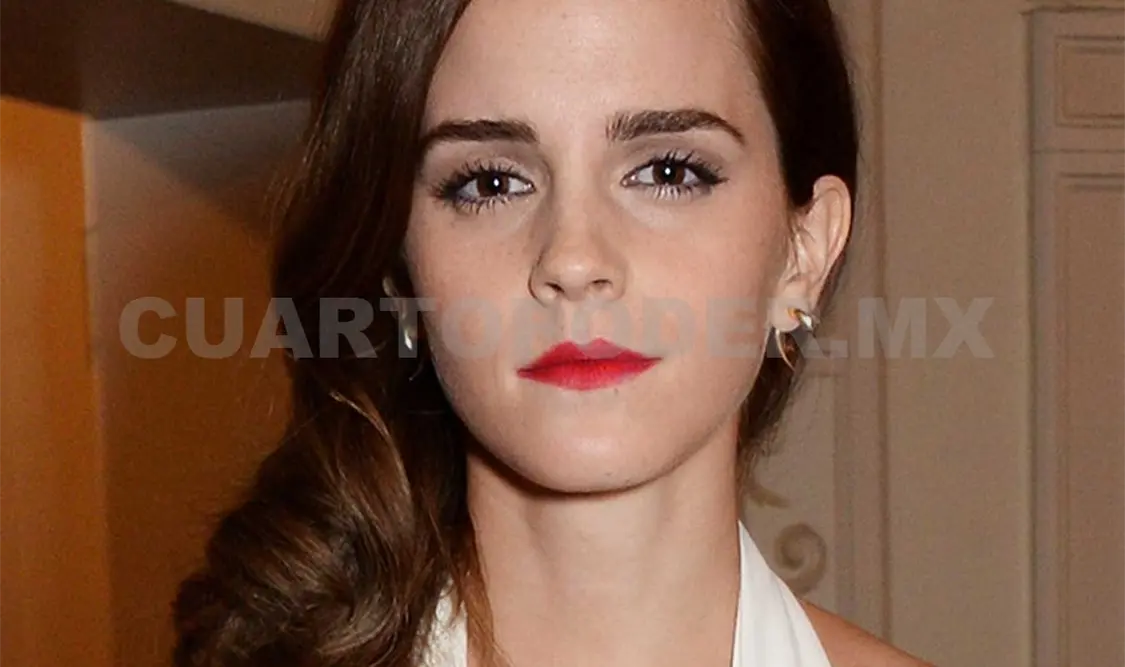 Emma Watson esconde libros en el metro