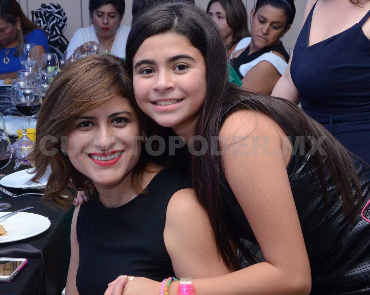 Elena celebró 12 años
