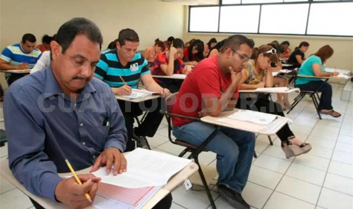 Asisten 90% de docentes a evaluación en todo el país