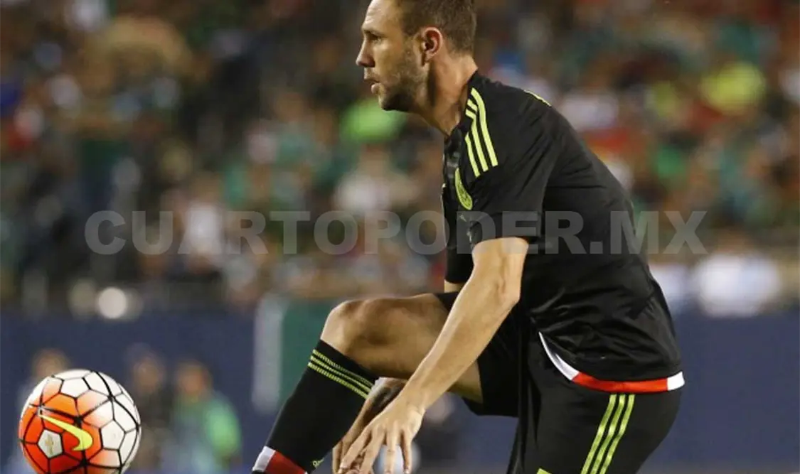 Porto destacó la participación de su defensa mexicano Layún, tras la anotación y la asistencia en el partido de la selección. Agencias
