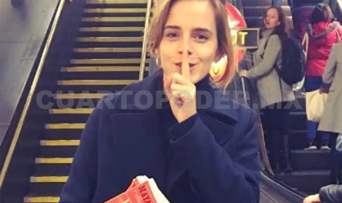 Emma Watson sigue regalando libros