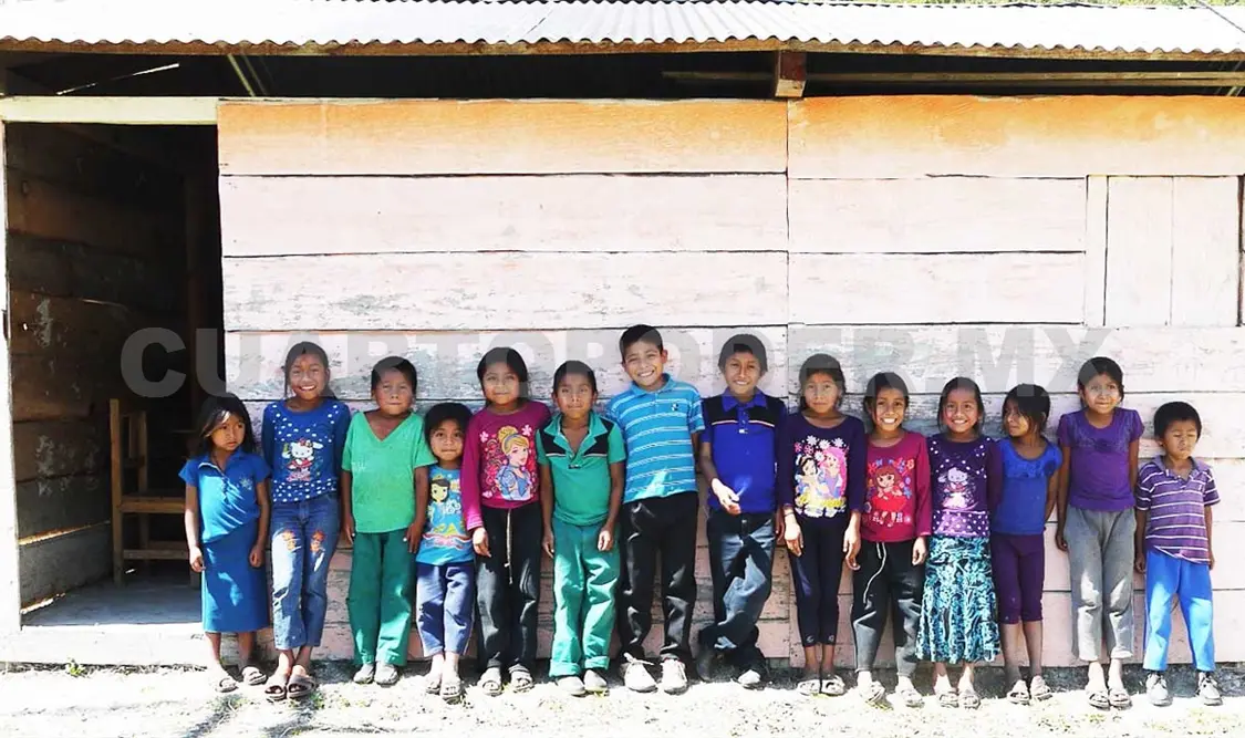 Otorgan 22 mdp en becas escolares para indígenas