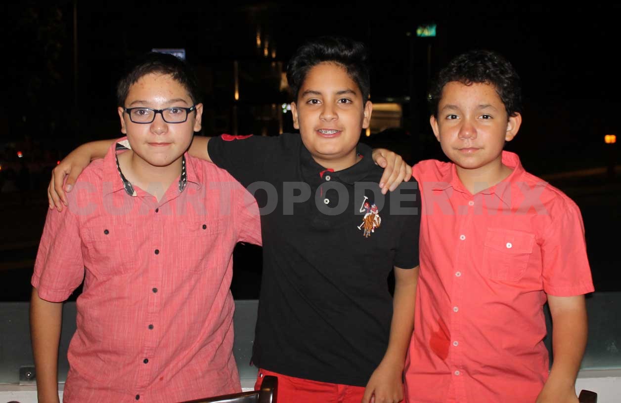 Felicidades, “cuates”