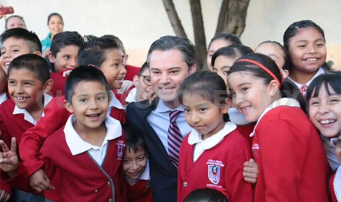 Jóvenes deben estar informados: Nuño