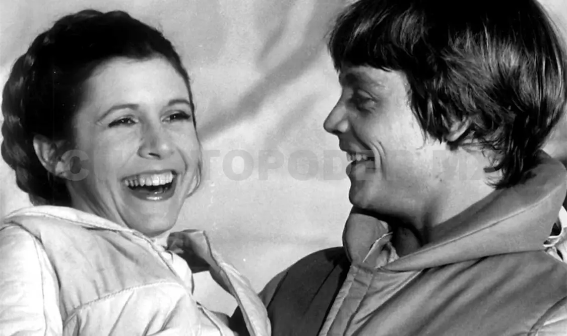 Carrie tuvo romance con Harrison Ford