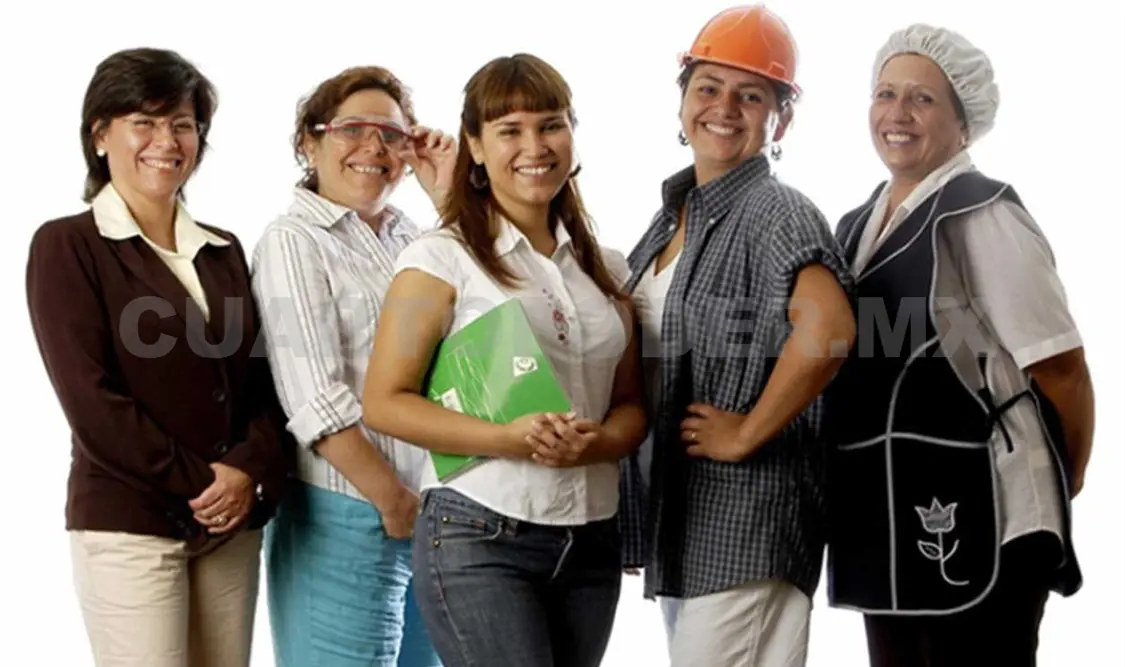Mujeres, fuerza del país: Robles